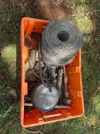 Tracker light/ builders mesh and various tools