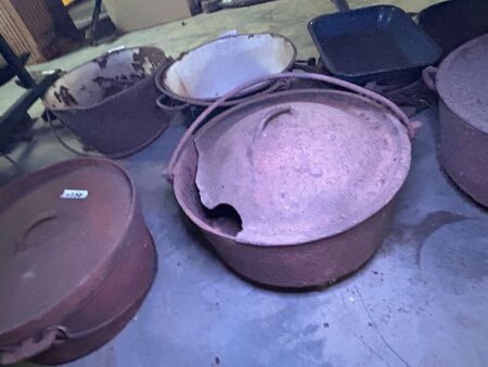 Cast iron 12in camp oven - broken lid