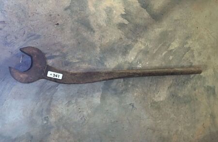 Heavy duty large spanner