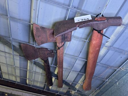 Rabbit setter and 2 hatchets