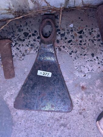 Large adze head - 7.5in blade