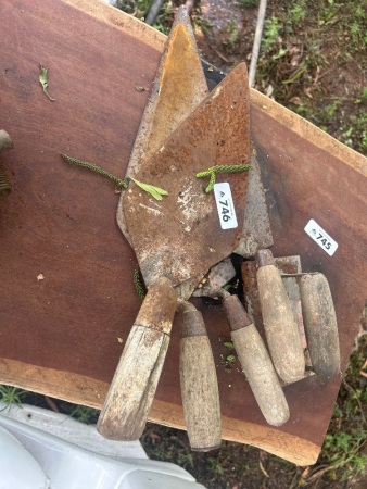 Concreters trowels