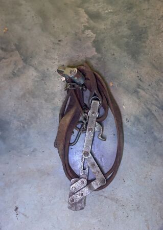 Linesman wire strainers - leather