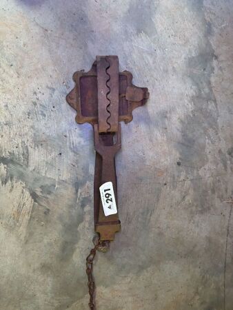 Vintage rabbit sand trap
