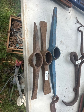 3x pick heads
