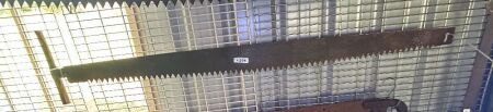 Cross cut saw