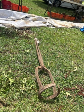 Large crucible tongs