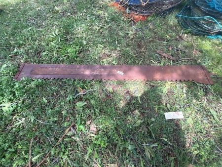 Crosscut saw + small ripping saw