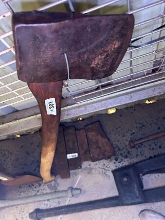 Vintage KELLY axe
