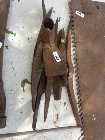 Quantity of pick and mattock heads