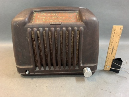 Vintage Australian Kriesler Bakelite Radio