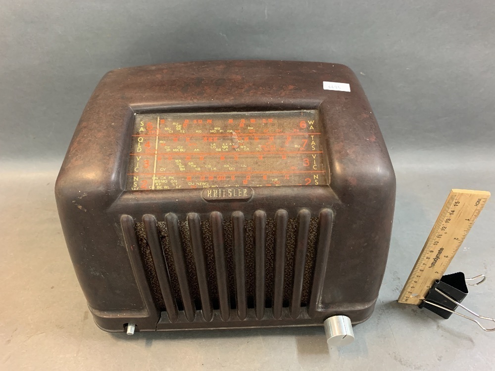 Vintage Australian Kriesler Bakelite Radio