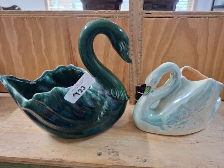 Hull USA F71 Swan Vase & Lustre Ware Swan Vase