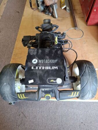 Motocaddy - Motorised Golf Caddy