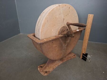 Hand Operated Bench Top Grinding Machine