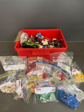 Approx 8kgs of Mixed Lego and other building blocks