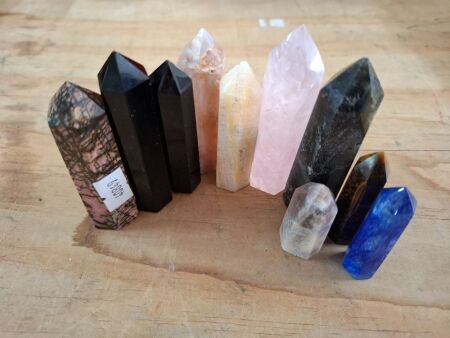 Assortment of Crystal Towers/Healing Points