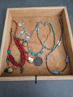 5 Fashion Statement Necklaces