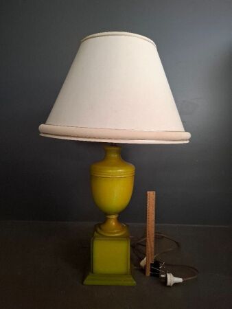Large Mid Century Keystone Lamps Lamp - Philippines