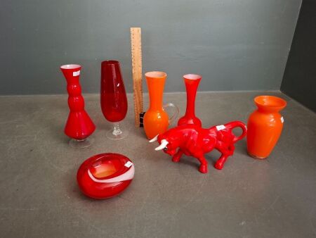 Red & Orange Glass Vintage Decorator Lot inc. Ceramic Raging Bull Japan