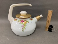 Enamelled Royal Albert Old Country Roses Kettle - Made in Germany