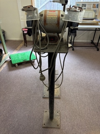 Ryobi Bench Grinder on Stand