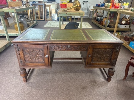 Jaycee Furniture Carved Oak Writing Desk w. Green Leather Top