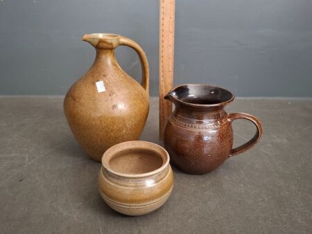 Australian and New Zealand Pottery - Incs Montville Pottery, Bendigo Pottery Stoneware Jug & Temuka Stoneware New Zealand Jug