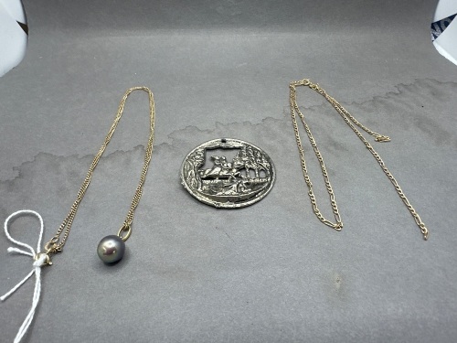 1 Tahitian Black Pearl Gold Necklace, Stamped Italy 375 - 1 9ct Gold Necklace for Restoration - 1 Mid Century Princess and Emperor Scene Pendant