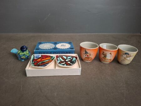 Old Tupton Ware Handpainted Bird - 3 Pottery Cat Cups, Signed by Artist - 2 Boxed Poole England Pottery Mini Plates