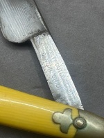 Novelty Cutlery Co cut throat yellow handle razor made in USA - 3