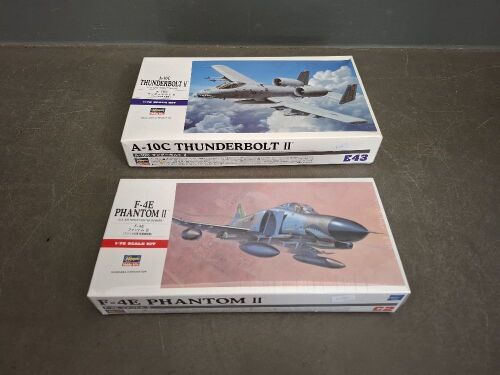 2 x Model Hobby Kits Aircrafts - Scale 1:72
