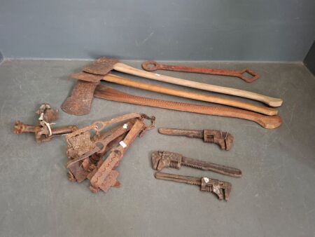 Vintage Box Lot of Tools and Traps