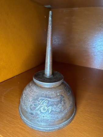 Ford Waterbury Conn oil can