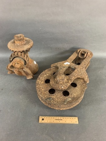 Vintage Pulley Wheel & Jack