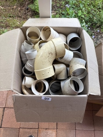 Large quantity of pvc fittings