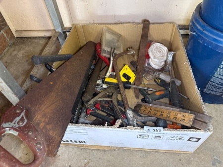 Box lot of assorted tools