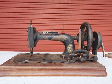 Wertheim sewing machine--S4221593