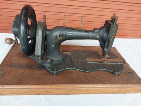 Wertheim sewing machine--S5246189