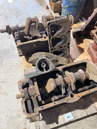 Ford Model C and B engine - dismantled