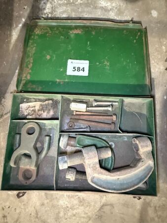 Pullers and accessories