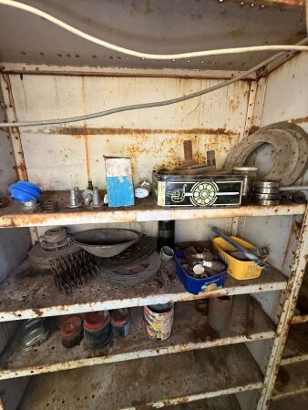 2x shelving units with contents