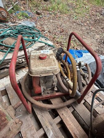 Low volume high pressure pump/mist