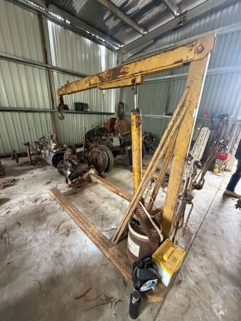 Workshop hydraulic floor crane - 1275kg