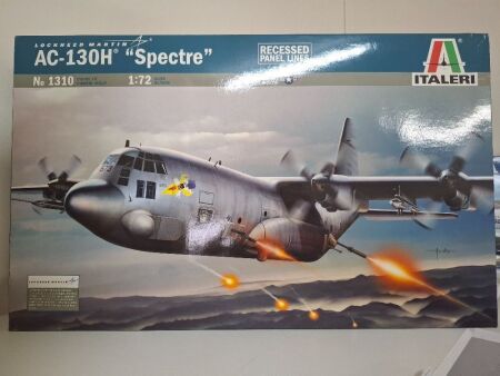 Italeri ac-130h SPECTRE 1:72 Model Plane