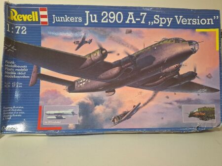 Revell Junkers Ju 290 A-7 Spy Version 1:72 Model Plane