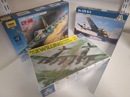 Italeri HE111 Zwilling German Glider Tug 1:72, Italeri Hs-129 B-2 1:72, Zvezda CY-25 Frogfoot 1:72