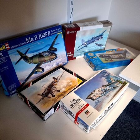 Special Junkers W34 Hau Bramo Motor, Smer Airco DH.11 1:48, Hasegawa F-8E Crusader, 72 Special Hobby SB2A-3 Buccaneer, Revell Messerschmitt MeP.1099B