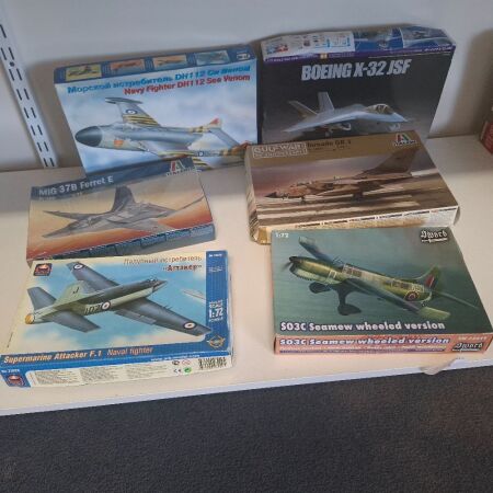 Selection of 6 Model Aeroplanes inc. Eastern Express, Tamiya, Sword, Ark & Italeri