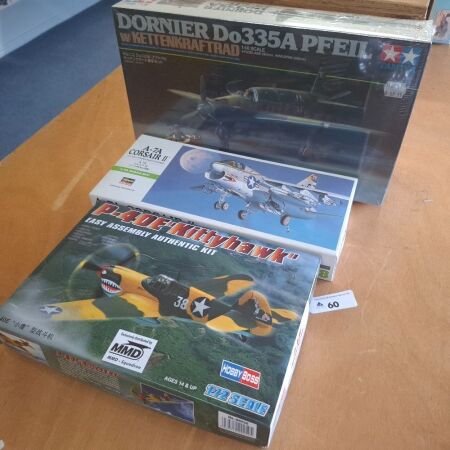 Tamiya Dornier Do335A PFEIL, A-7A Corsair 2 & Hobby boss P-40E Kittyhawk